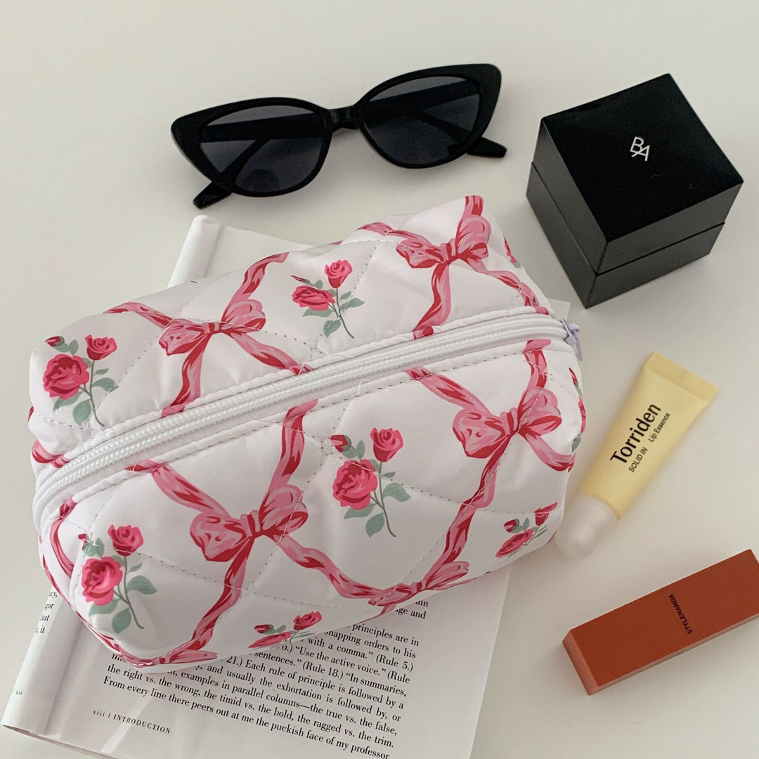 Emília | Bolsa com Estampa Floral Acolchoada