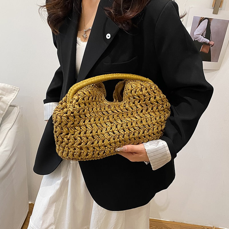 Débora | Bolsa de Palha em Formato de Concha