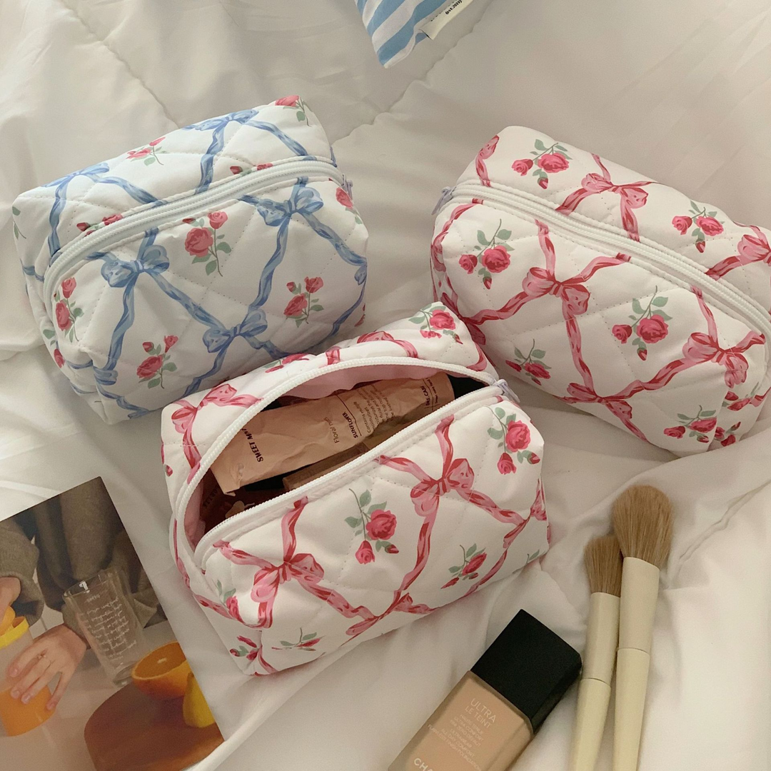 Emília | Bolsa com Estampa Floral Acolchoada
