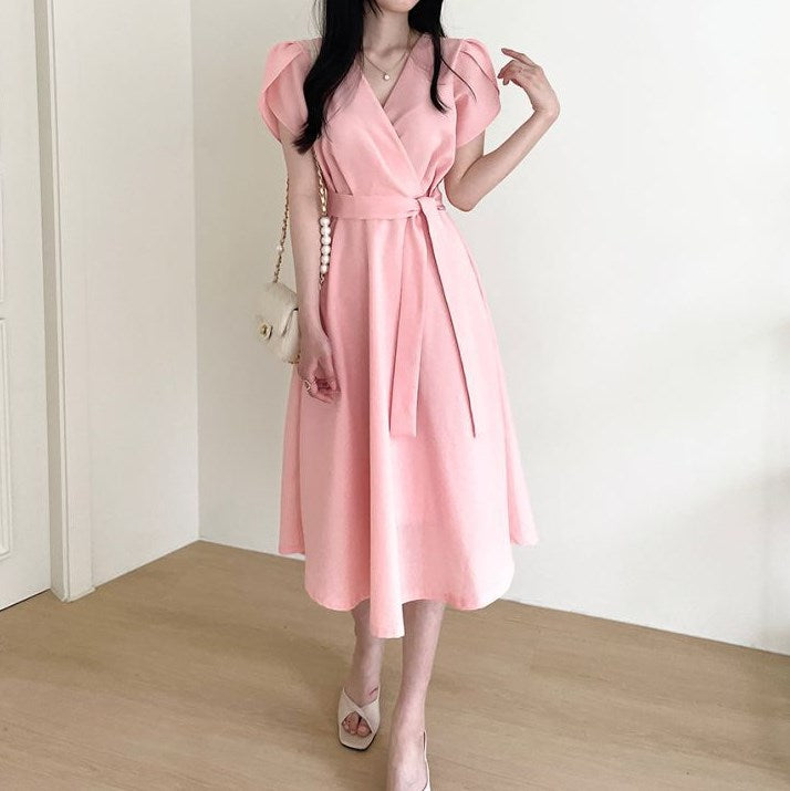 Celeste | Vestido Plus Size com Decote em V e Mangas Curtas