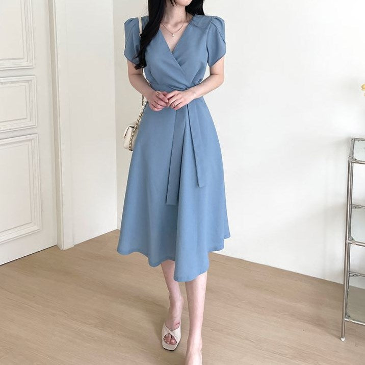 Celeste | Vestido Plus Size com Decote em V e Mangas Curtas