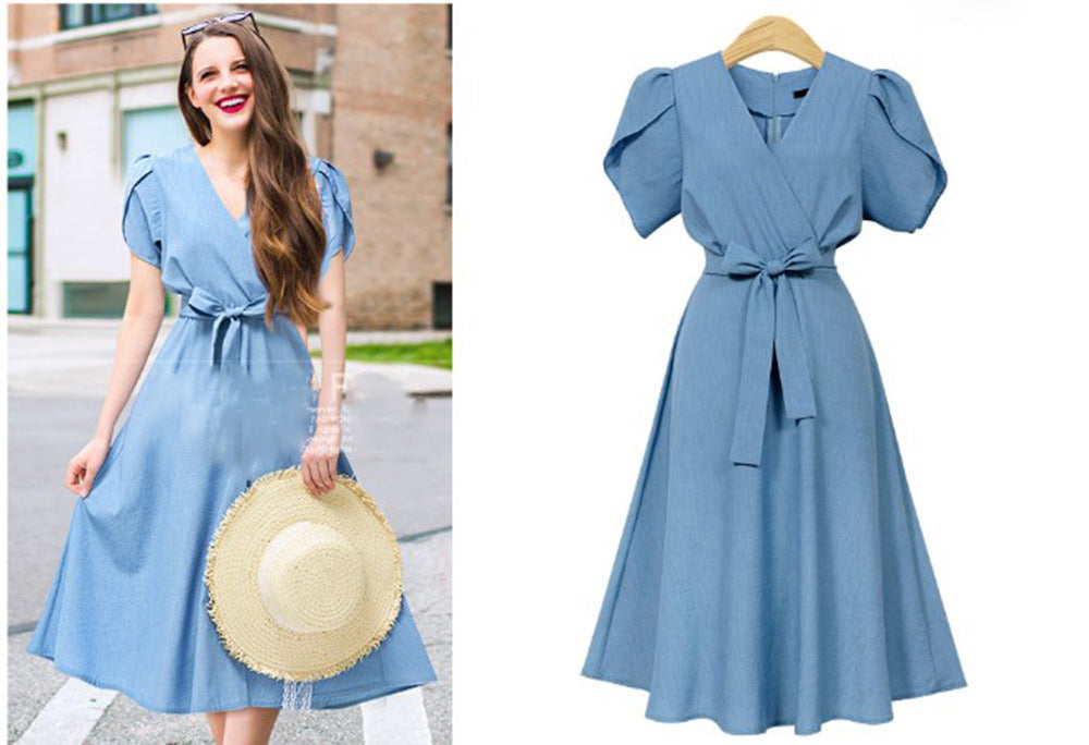 Celeste | Vestido Plus Size com Decote em V e Mangas Curtas